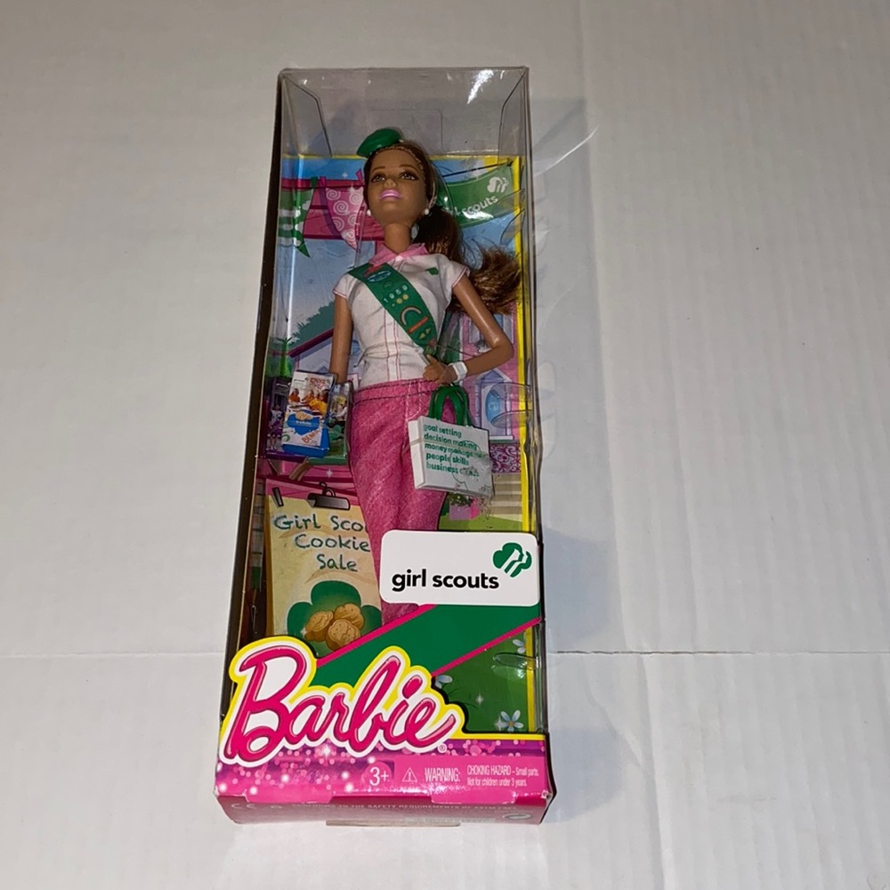 Mattel Barbie Girls Scouts Cookie Sales Doll